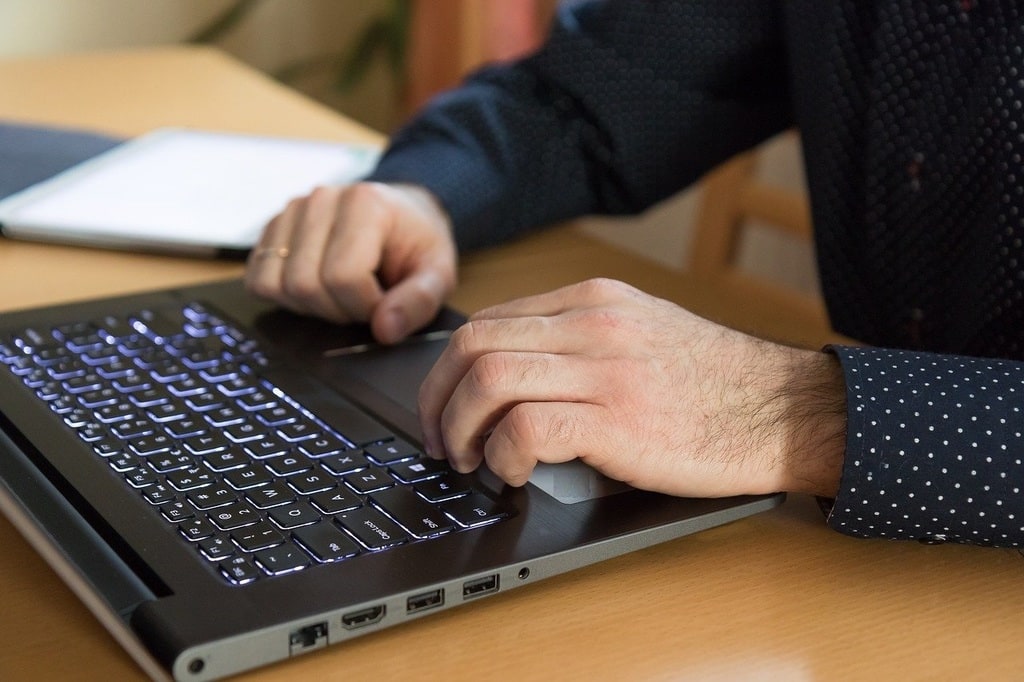 Hébergement web et critères essentiels à connaître